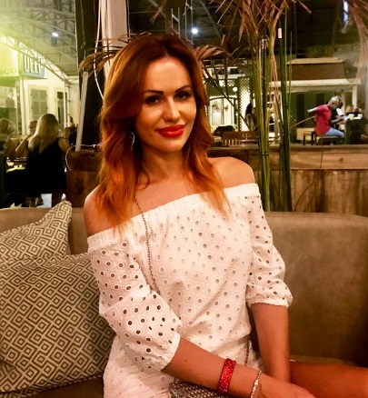 Yulia Yulia